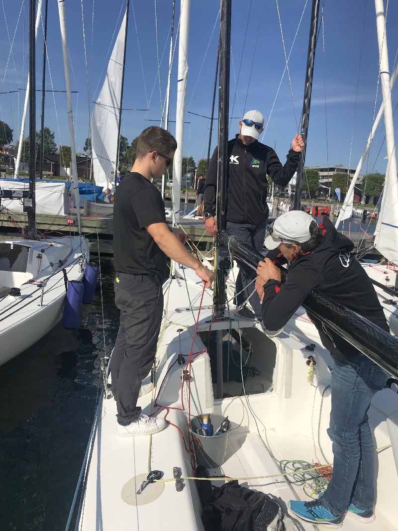 3EMJ70