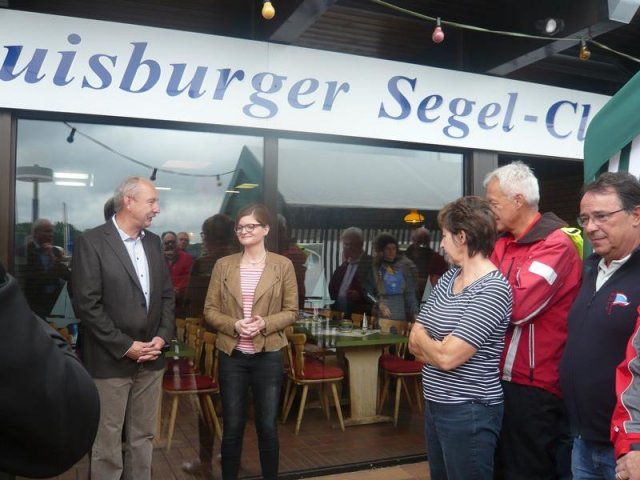 Duisburg segelt